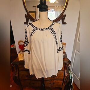 NWT Chico's 2P Embroidered Popover Long Sleeve Top